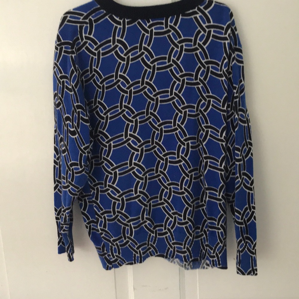 Sweater - Picture 2 of 2